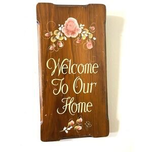 Welcome wood Plaque Cottage Core 
Granny‎ Chic, hand painted hand made 
Floral